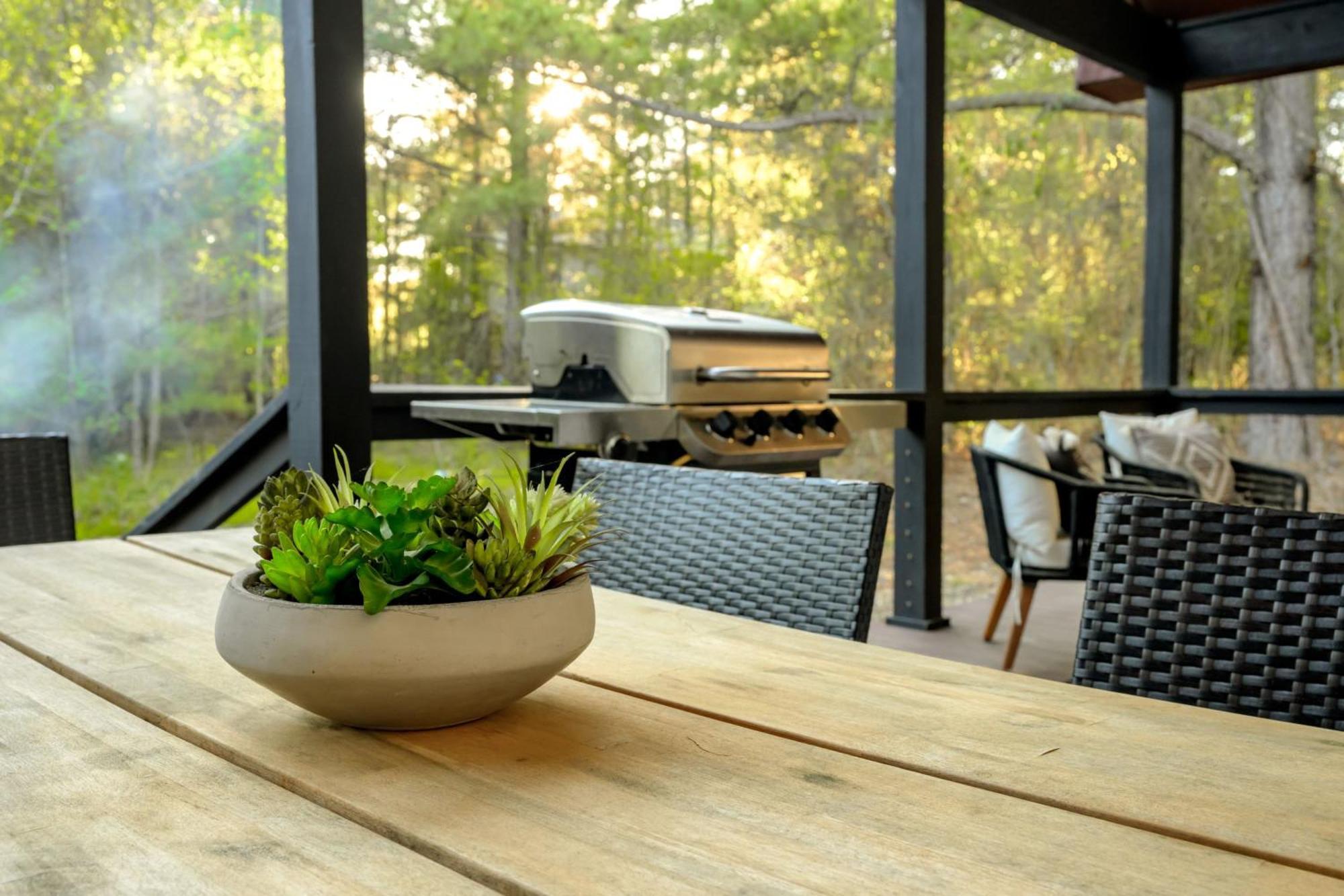 New Farmhouse-Chic Cabin With Hot Tub & Firepit Broken Bow Exteriör bild