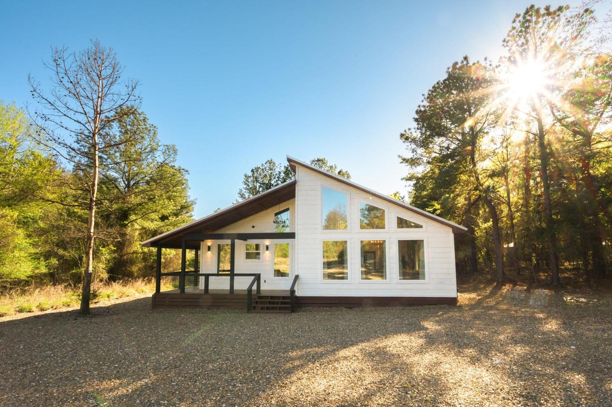New Farmhouse-Chic Cabin With Hot Tub & Firepit Broken Bow Exteriör bild